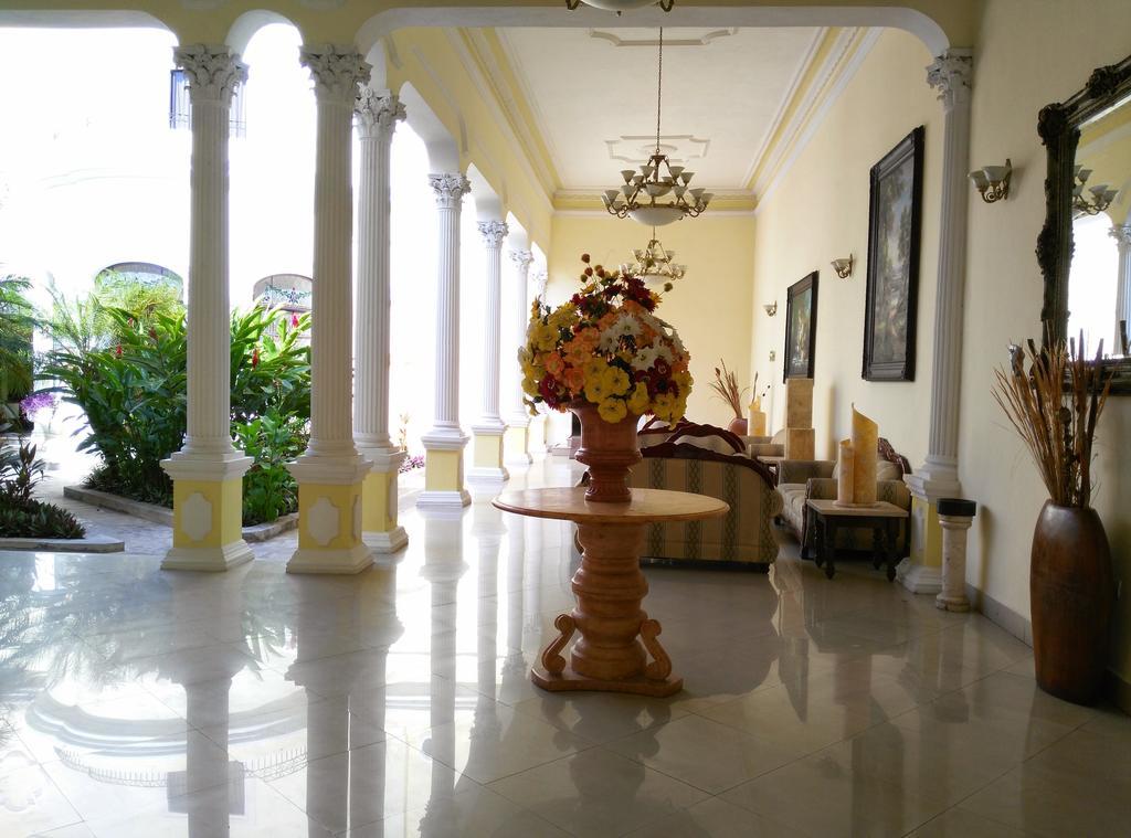 Gran Real Yucatan Hotel Mérida Exterior foto
